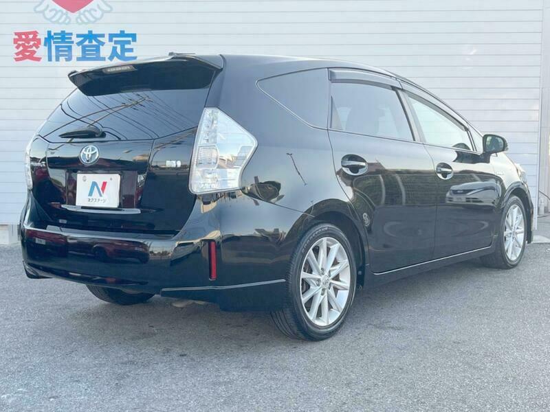 PRIUS ALPHA