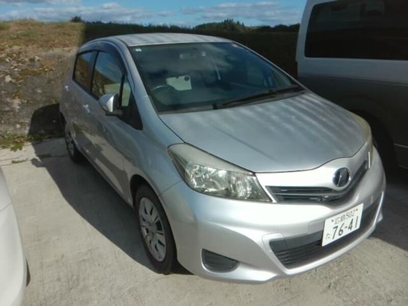 TOYOTA VITZ