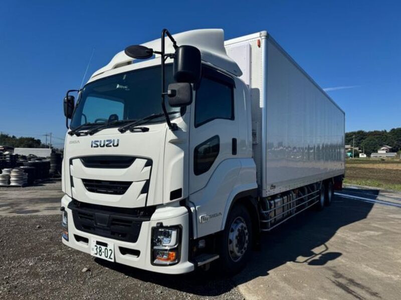 ISUZU GIGA