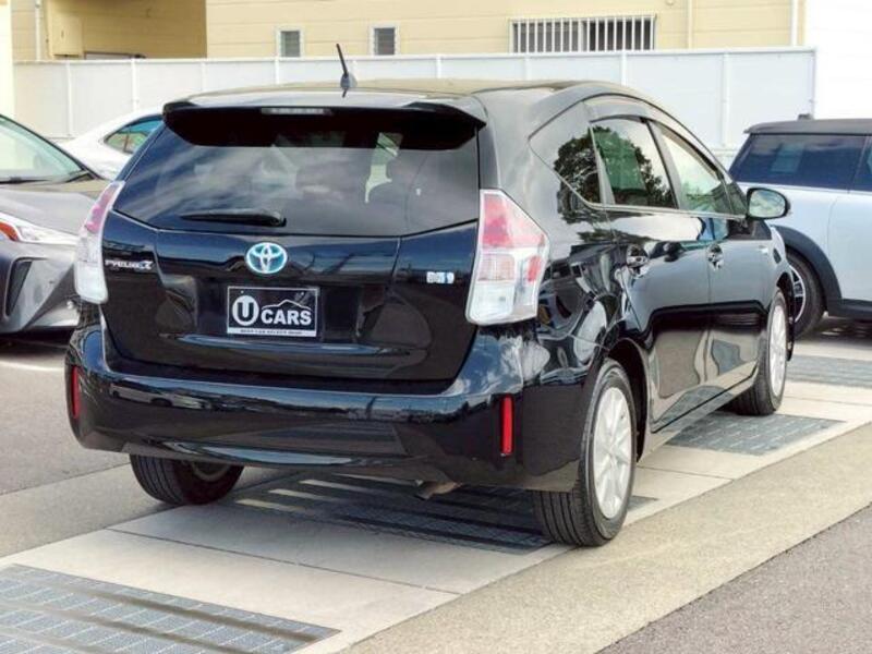 PRIUS ALPHA