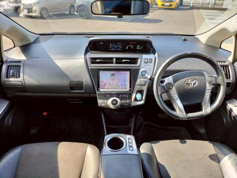 PRIUS ALPHA