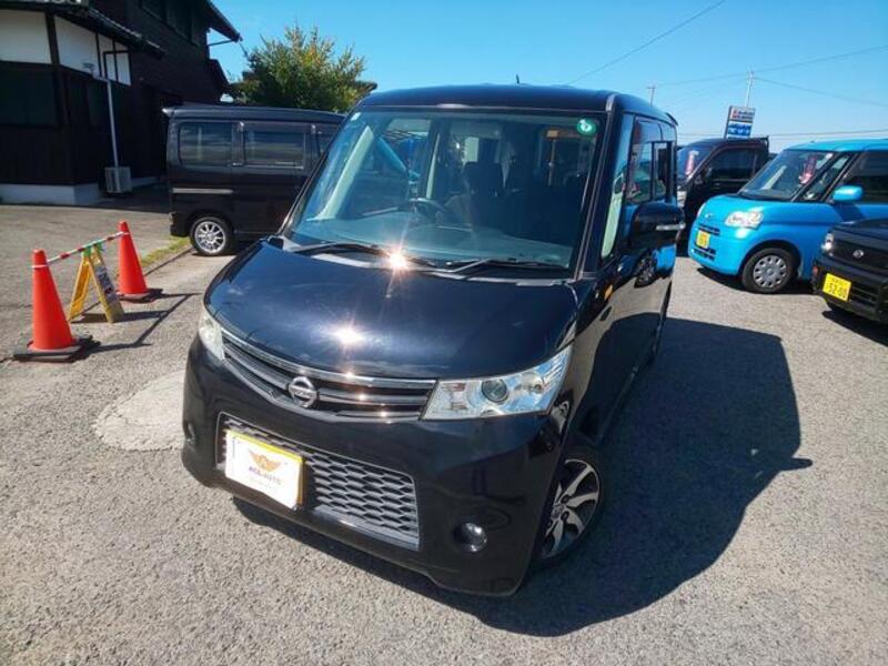NISSAN ROOX