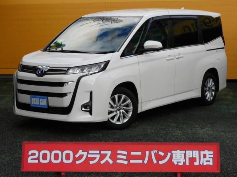 TOYOTA NOAH