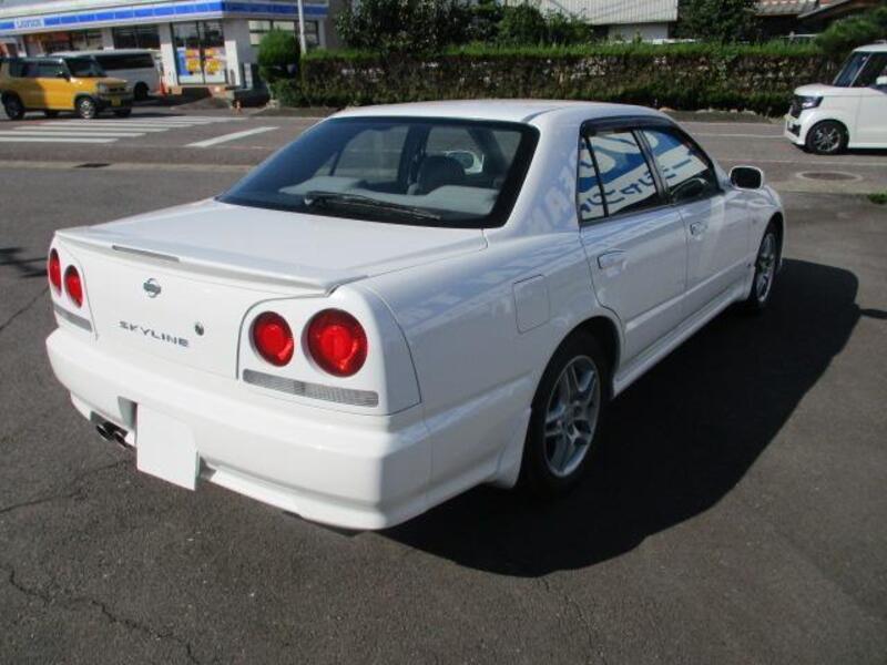 SKYLINE