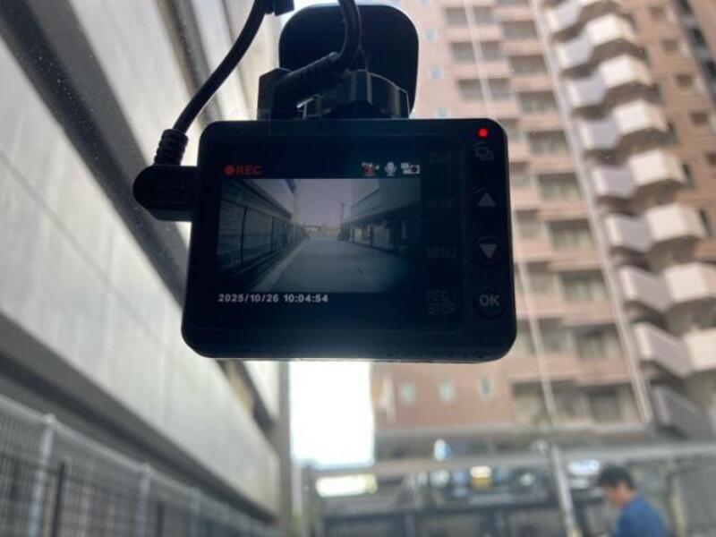 STREAM