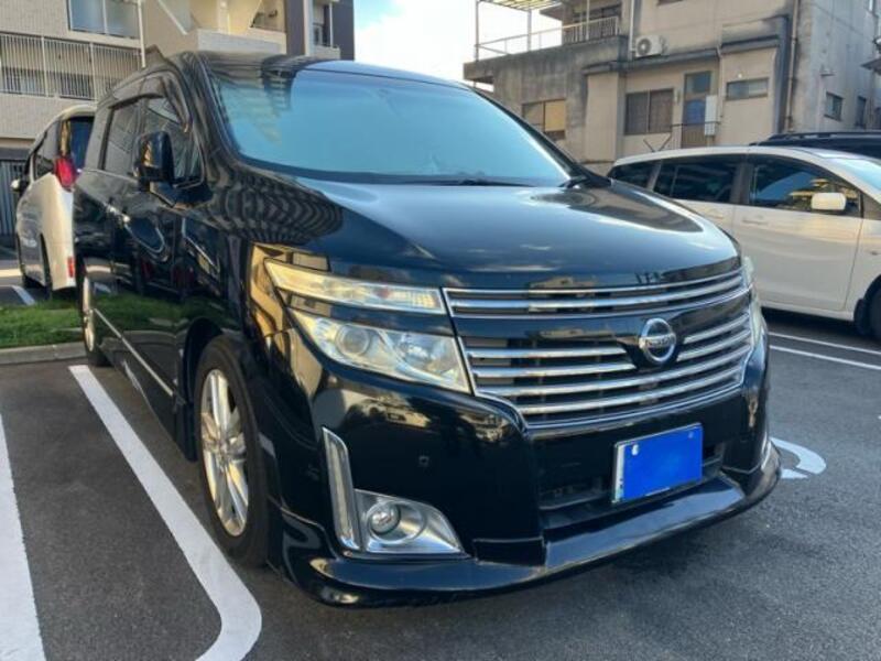 NISSAN ELGRAND