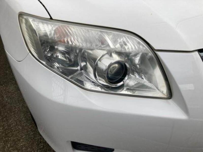 COROLLA AXIO