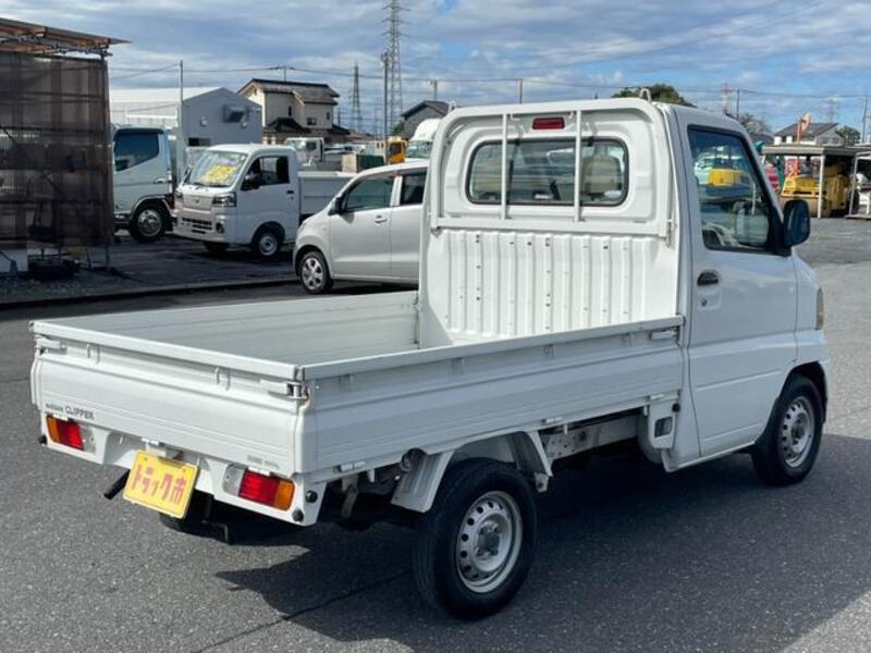 CLIPPER TRUCK