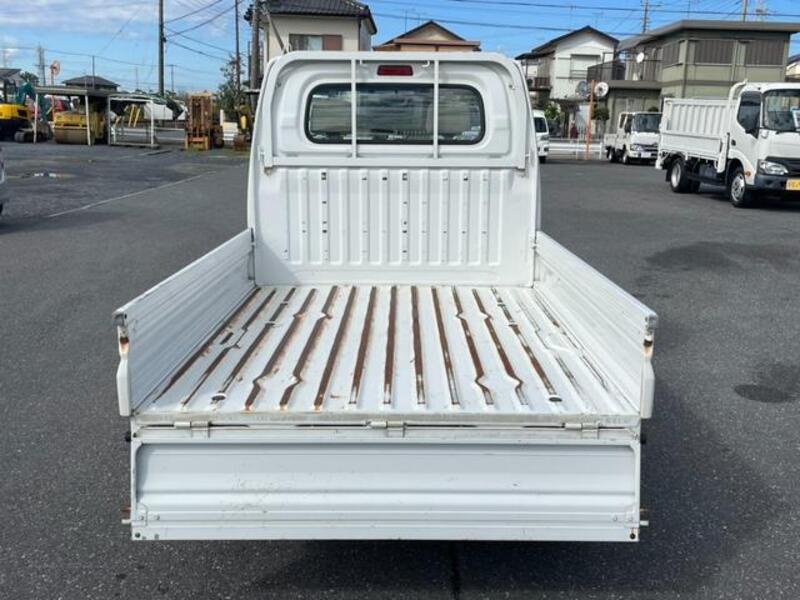 CLIPPER TRUCK