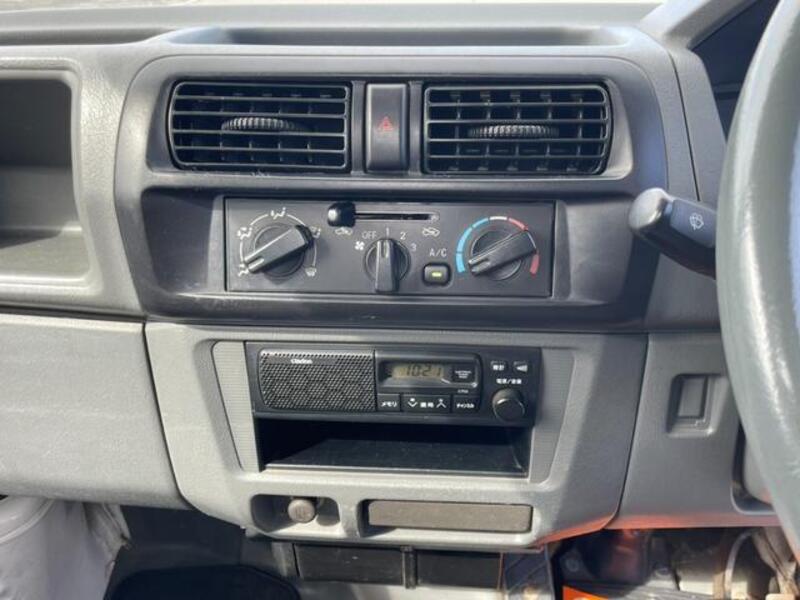 CLIPPER TRUCK