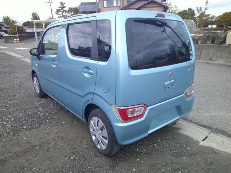 WAGON R