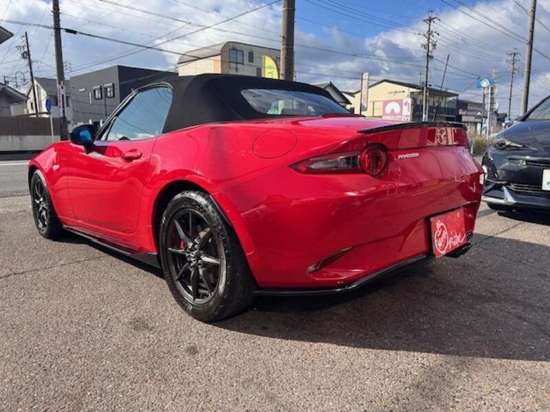 ROADSTER