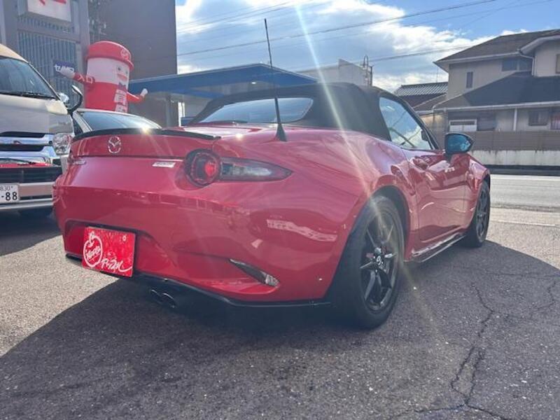 ROADSTER