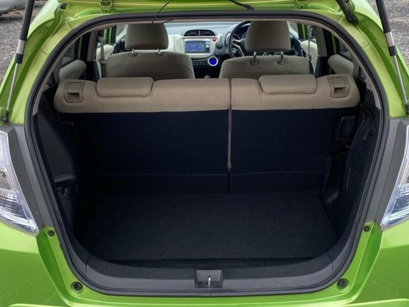 FIT HYBRID