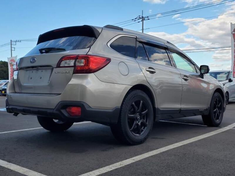 LEGACY OUTBACK