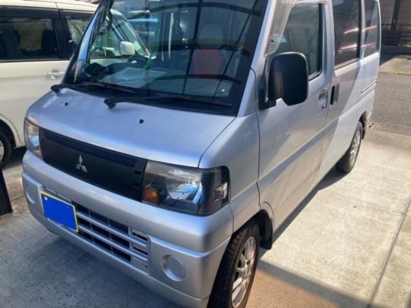 MITSUBISHI MINICAB VAN