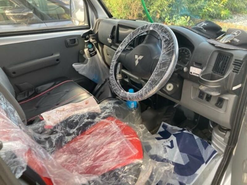 MINICAB VAN
