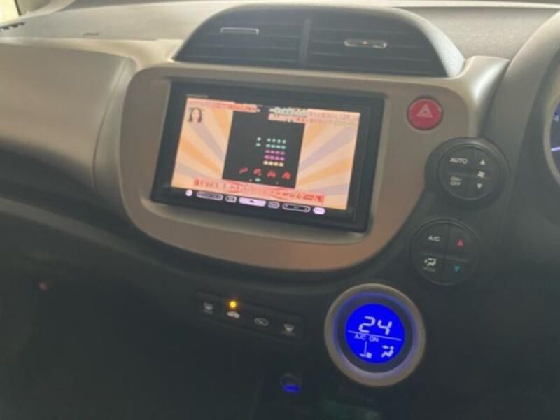 FIT HYBRID