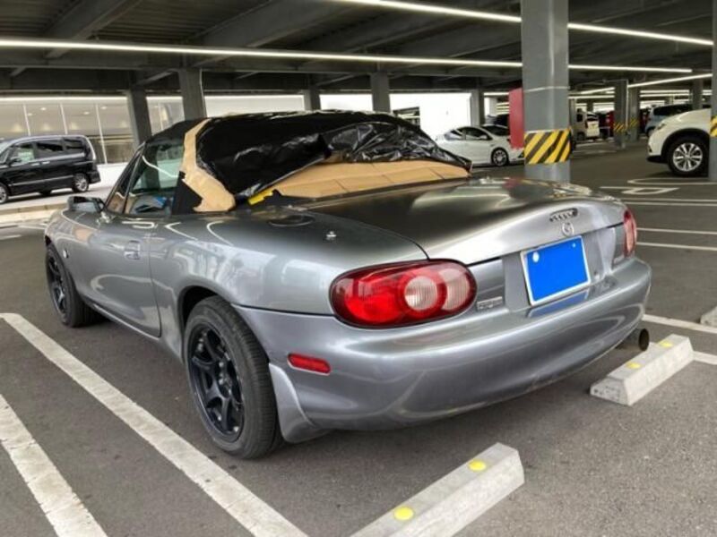 ROADSTER