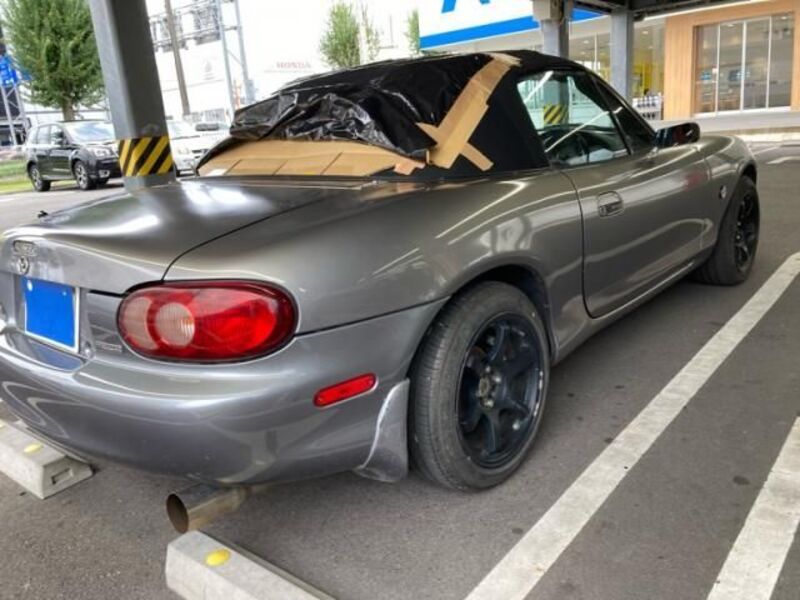 ROADSTER