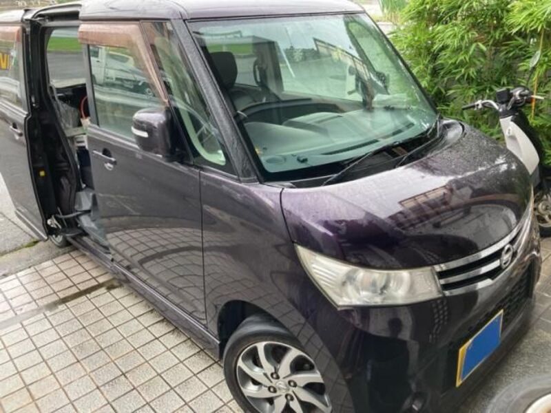 NISSAN ROOX