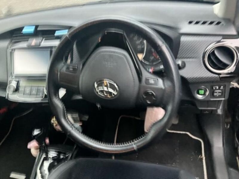 COROLLA FIELDER