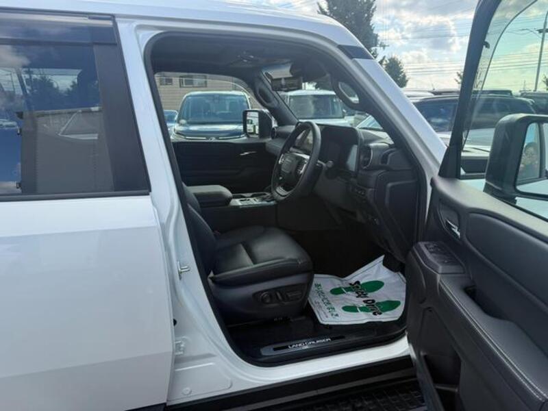 LAND CRUISER 250