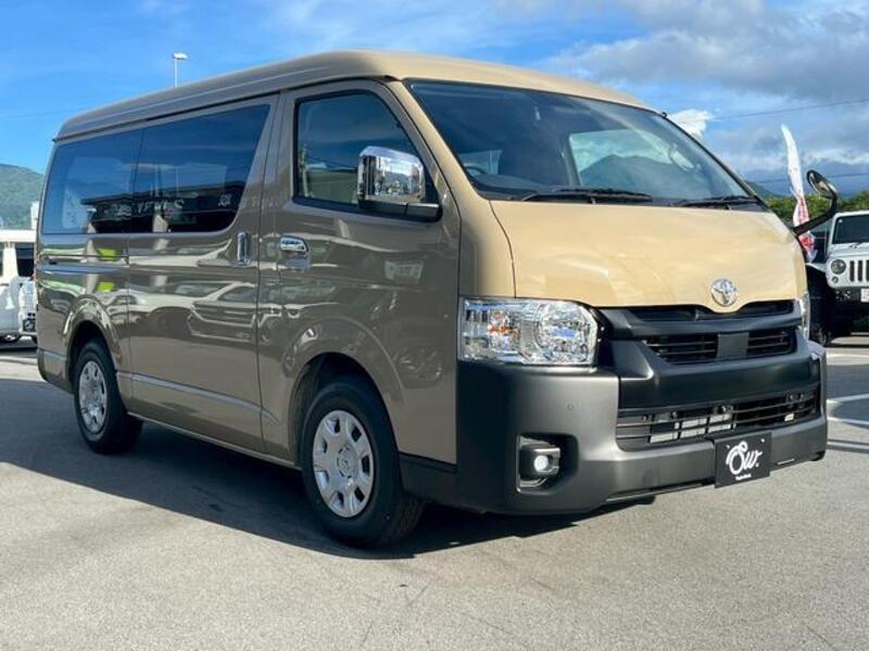 HIACE VAN