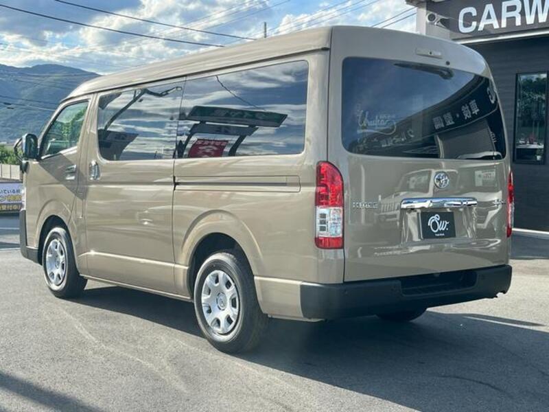 HIACE VAN