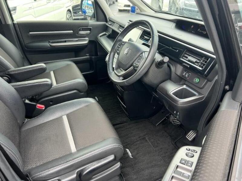 STEPWAGON SPADA