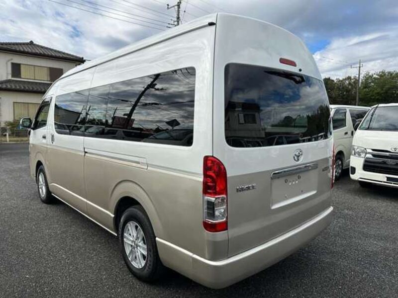 HIACE