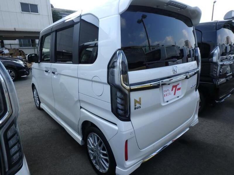 N BOX CUSTOM