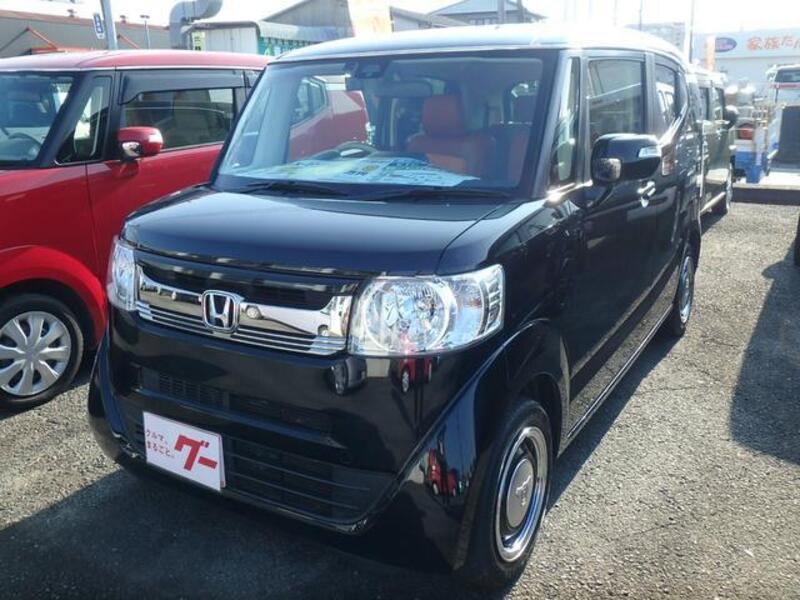 HONDA N BOX SLASH