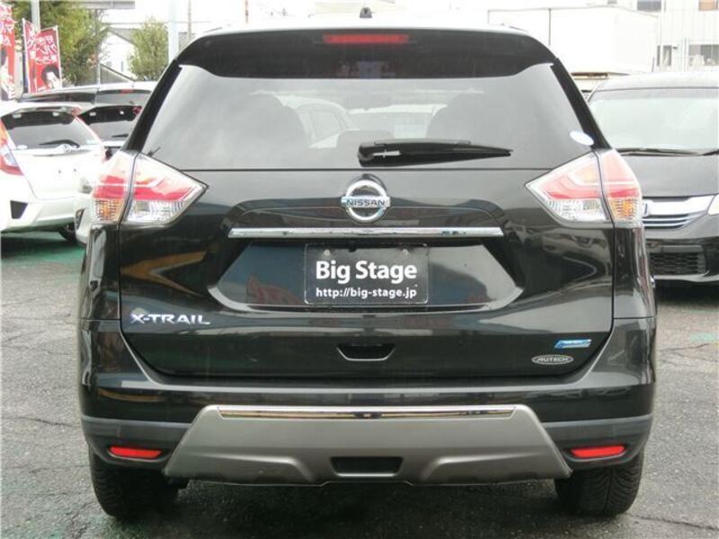 X-TRAIL