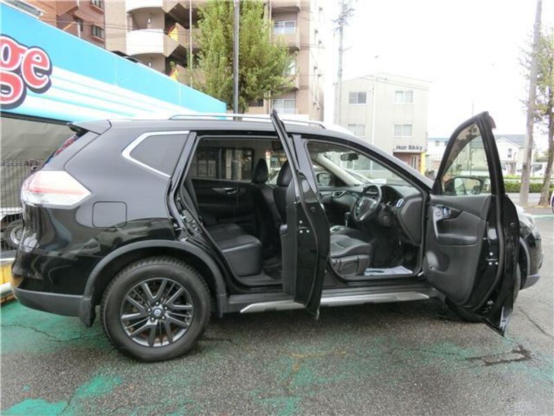 X-TRAIL
