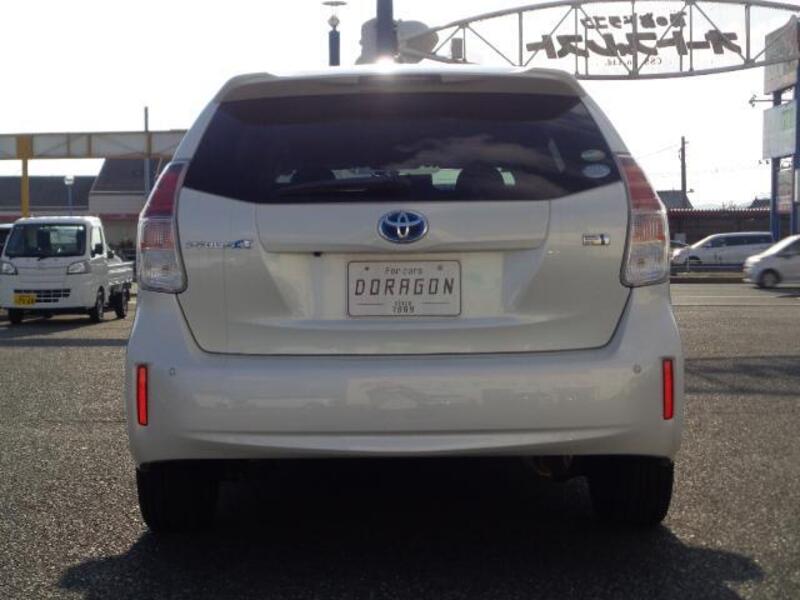 PRIUS ALPHA