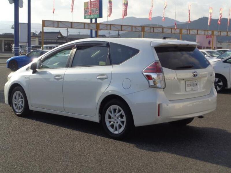 PRIUS ALPHA