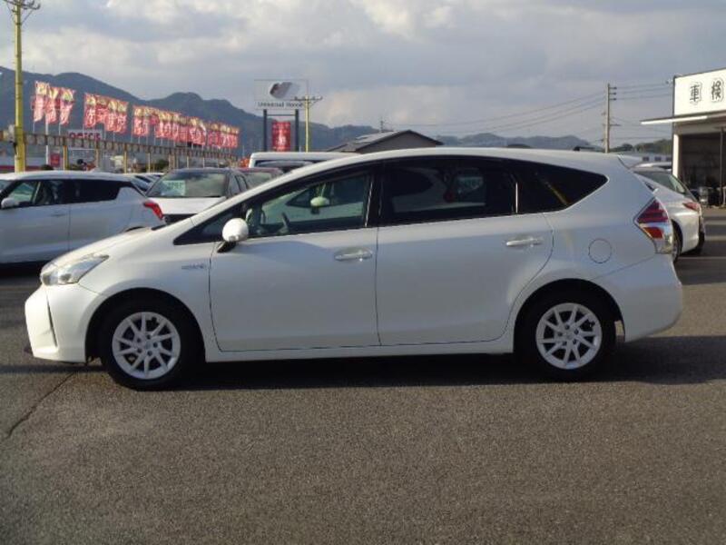 PRIUS ALPHA