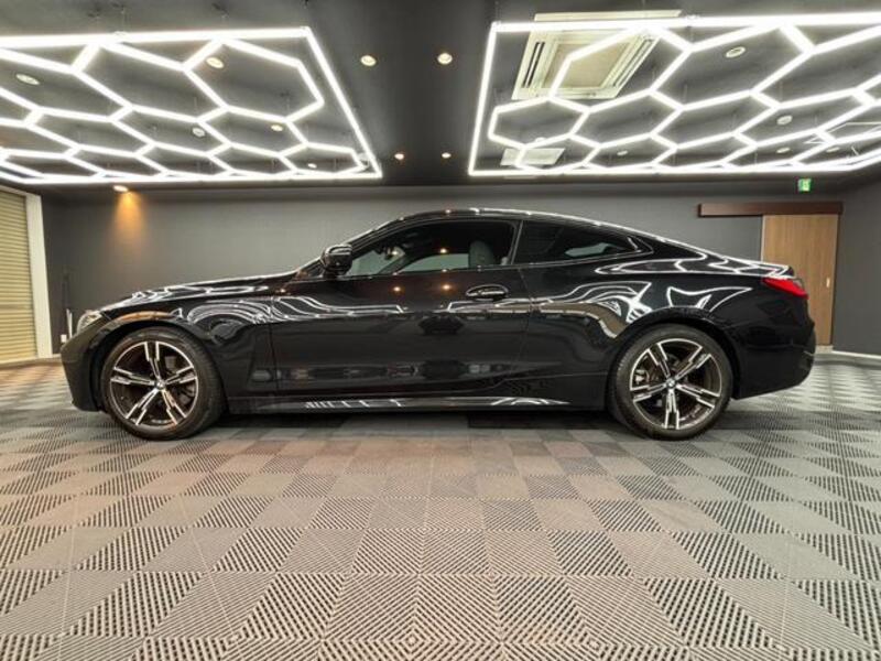 4 SERIES
