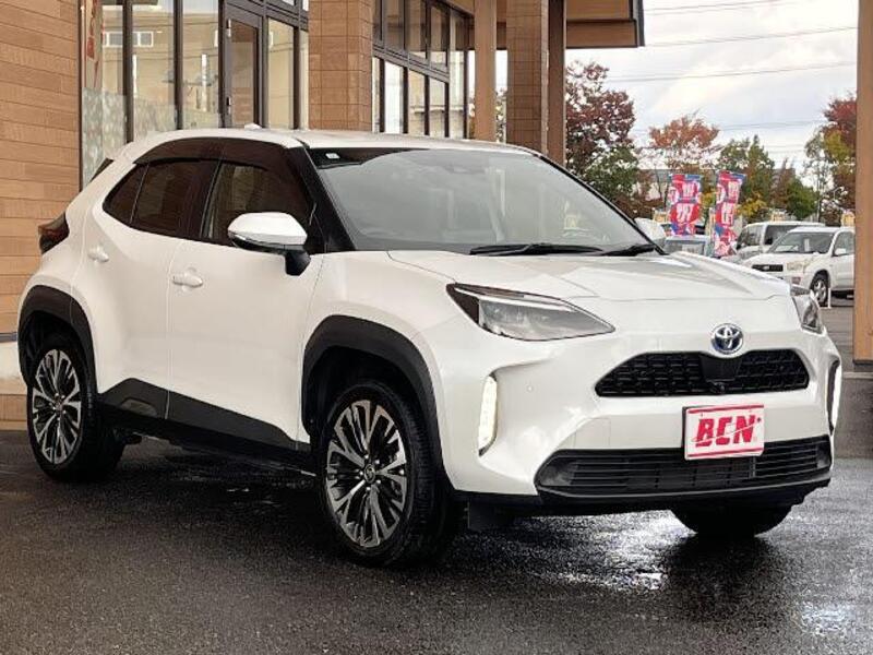 YARIS CROSS