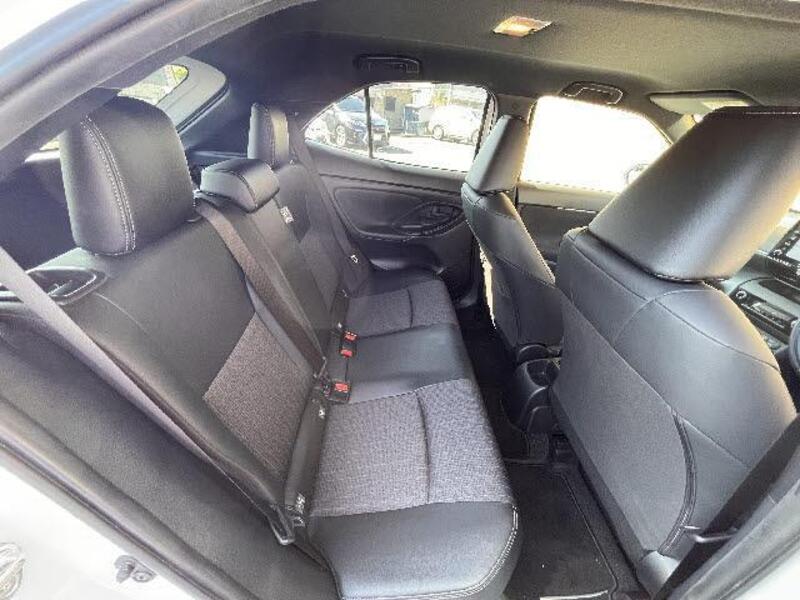YARIS CROSS
