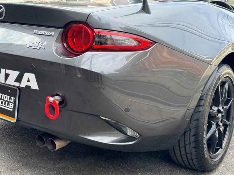ROADSTER