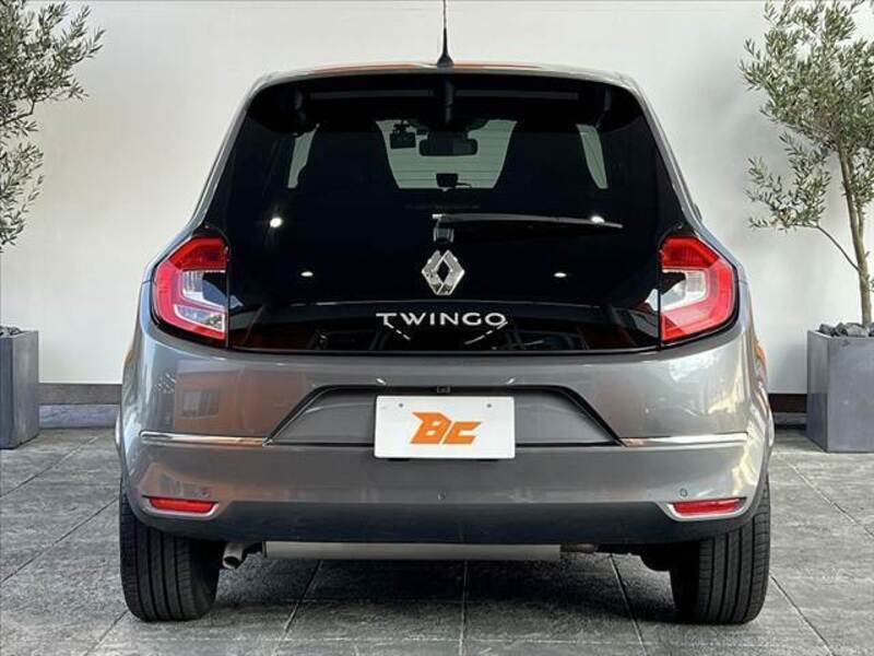 TWINGO