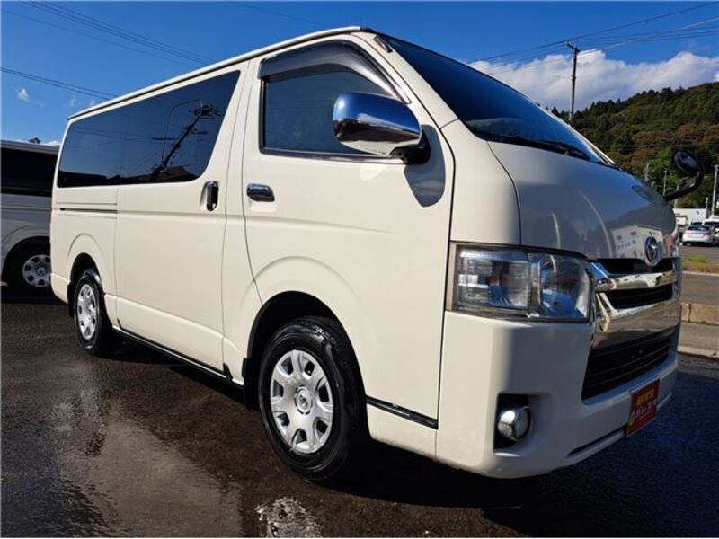 HIACE VAN
