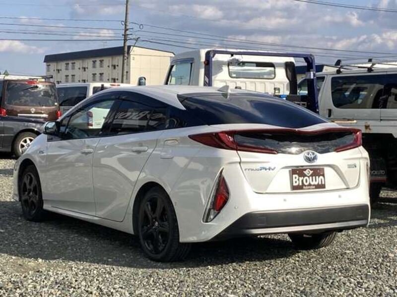 PRIUS PHV