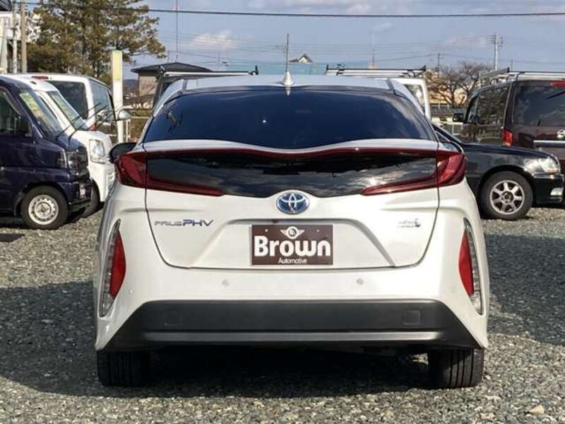 PRIUS PHV
