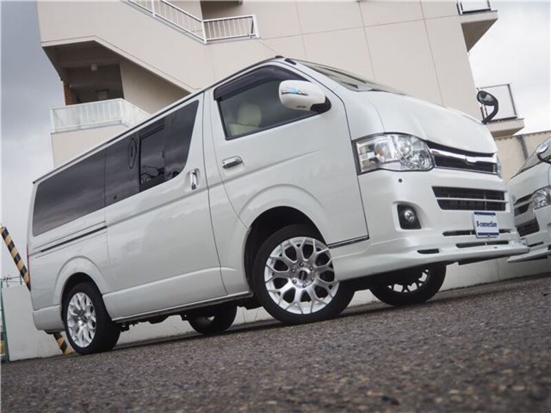 HIACE