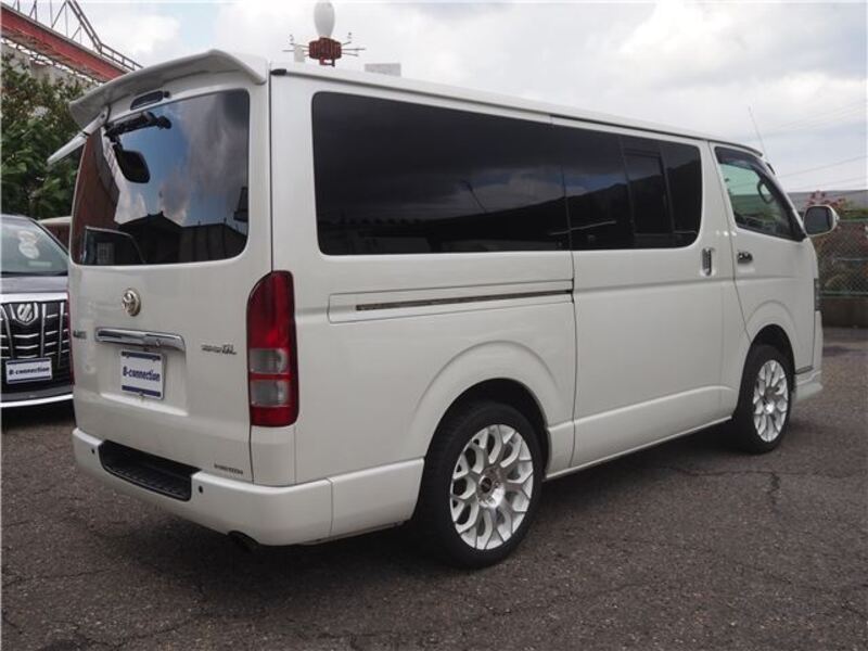 HIACE