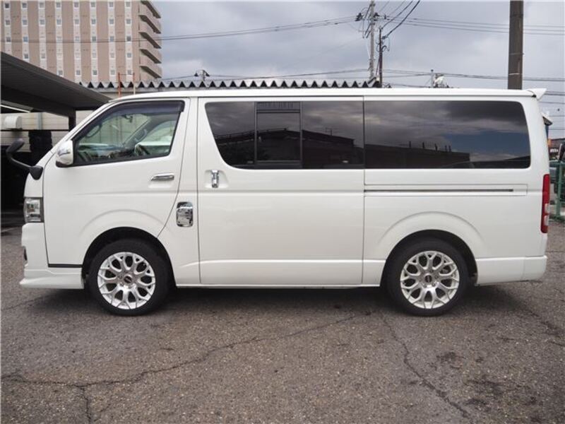 HIACE