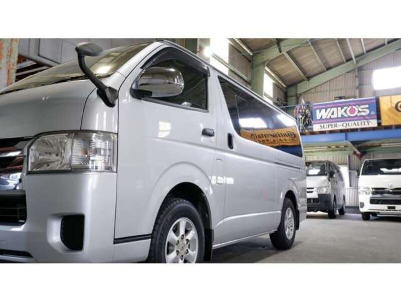 HIACE VAN